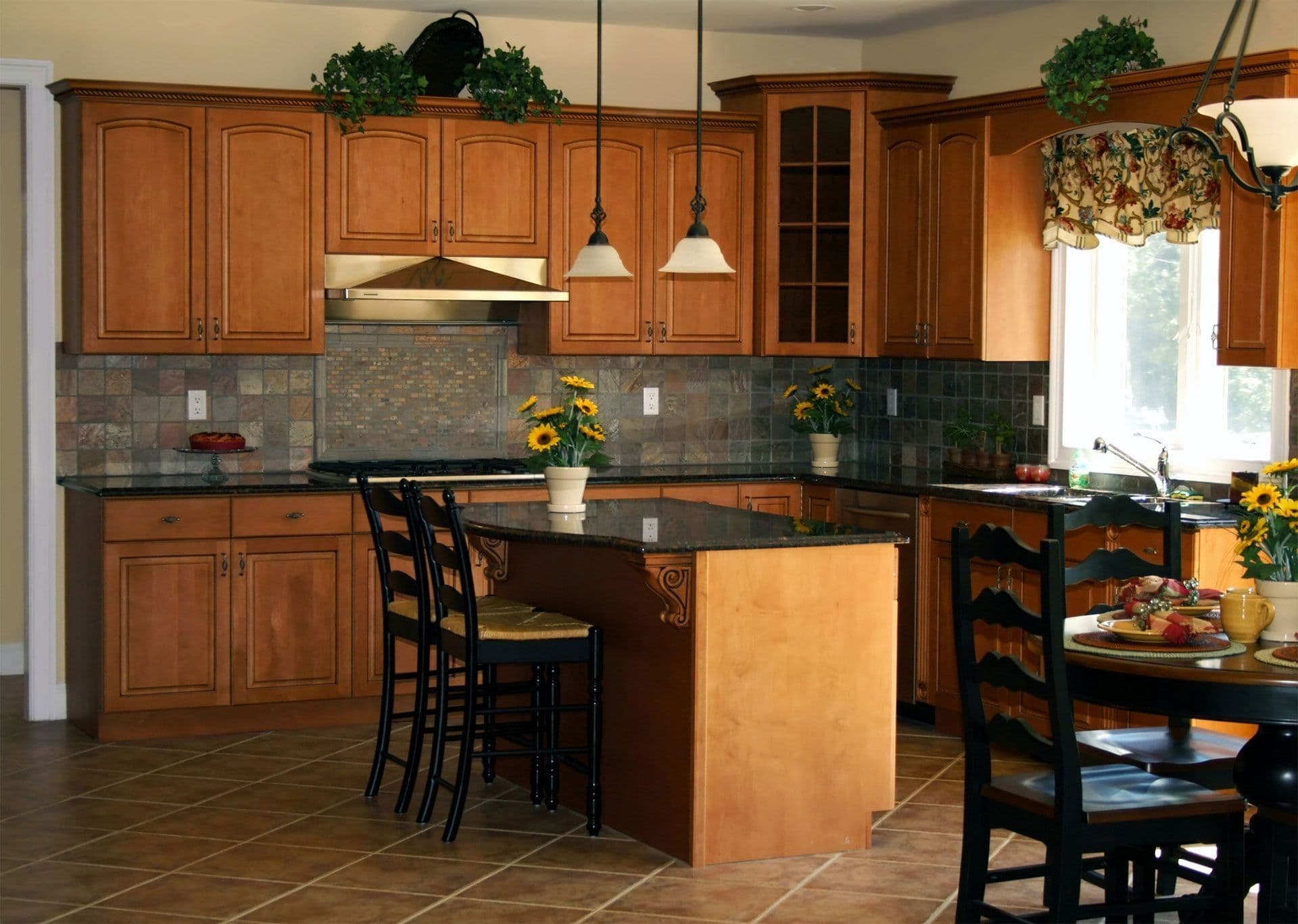 imgi_100_cabinet_refacing_gallery_14_jo7muic9b2gqqtkqndbzd-1920x1367.jpg